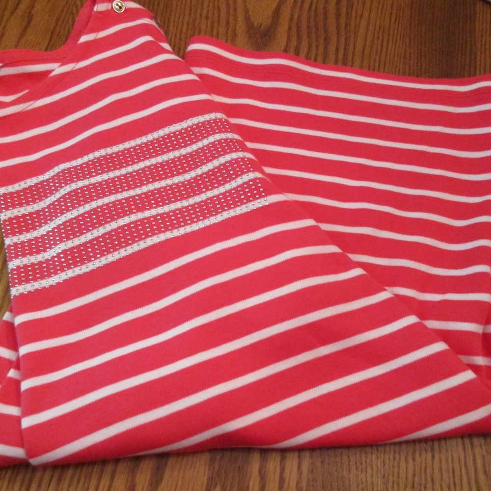 NWT Christopher & Banks Red/White SS Top XL - Picture 5 of 6
